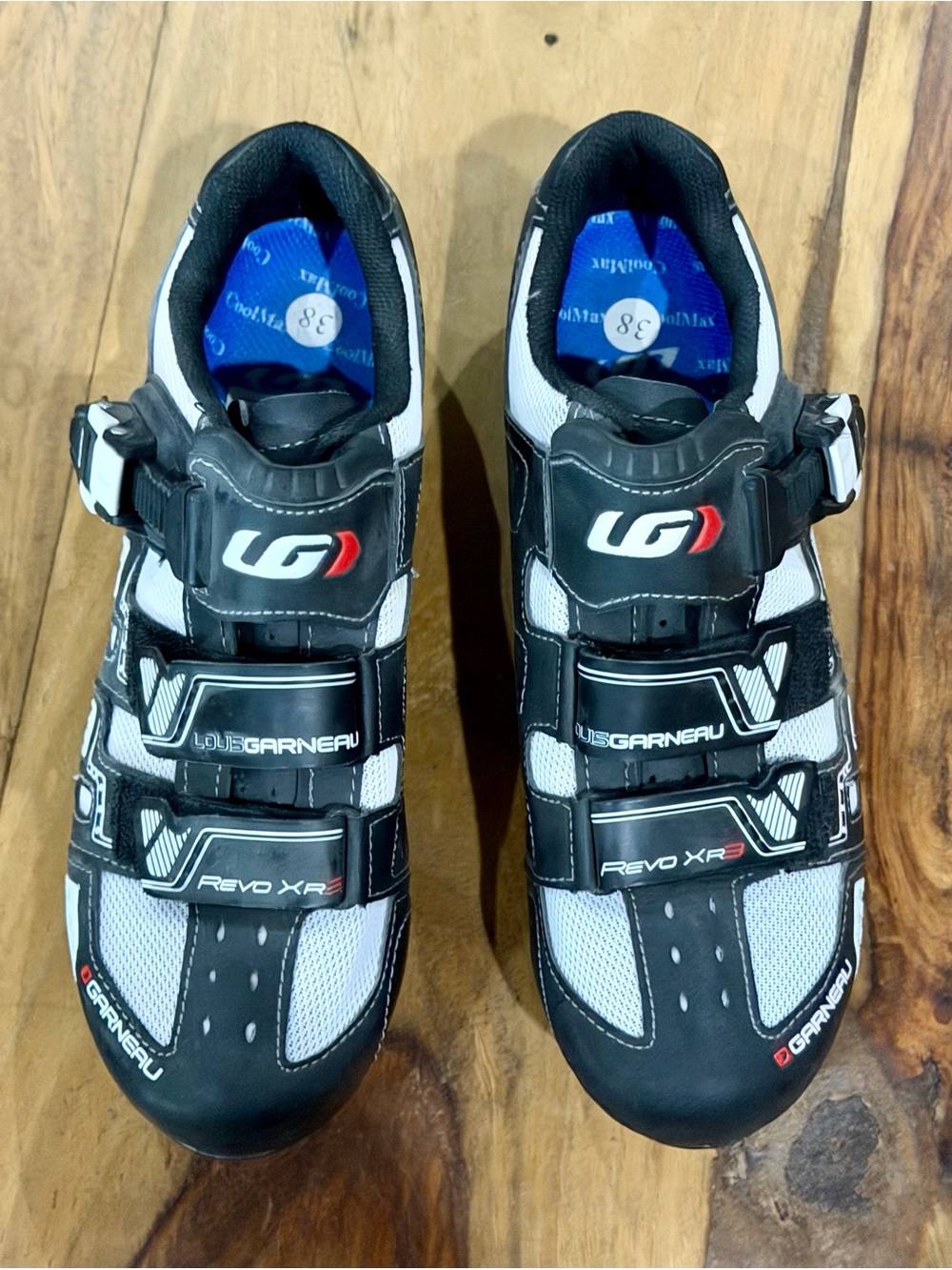 Revo XR3 Women’s Black and White Cycling Shoes W/Lock Clips